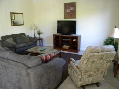 Holmes Beach Vacation Rental Sleeps Eight Guests